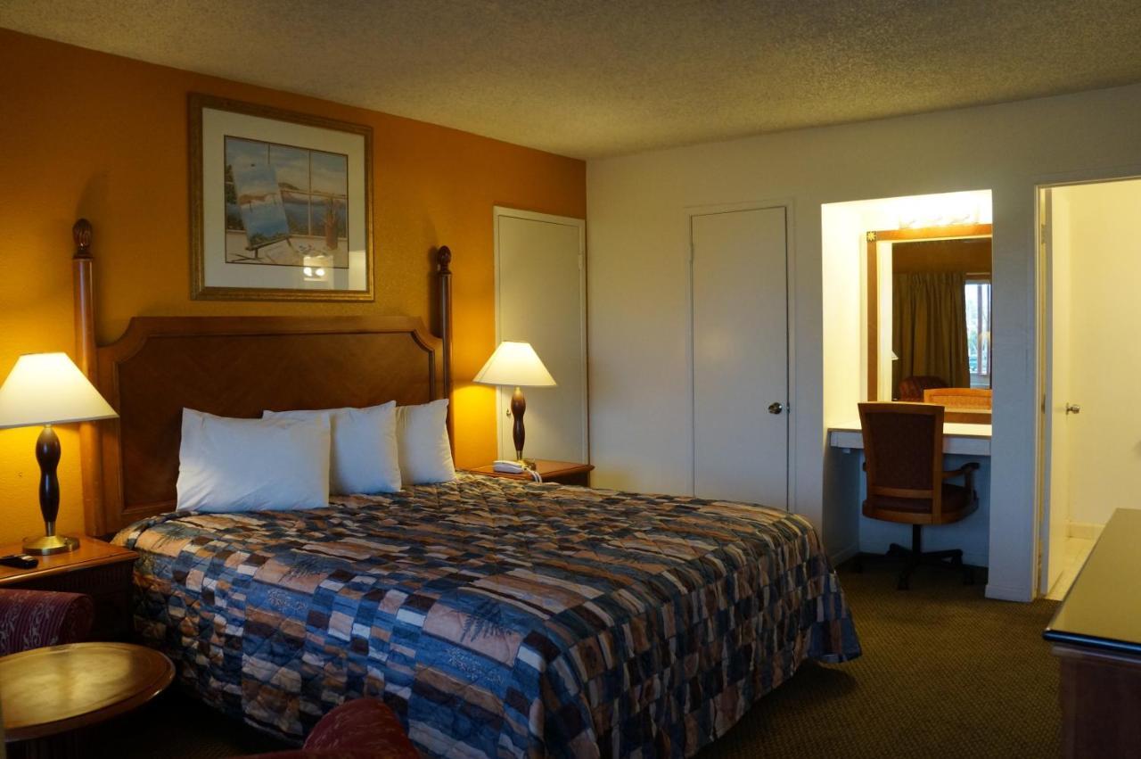Classic Inn Red Bluff Exteriér fotografie